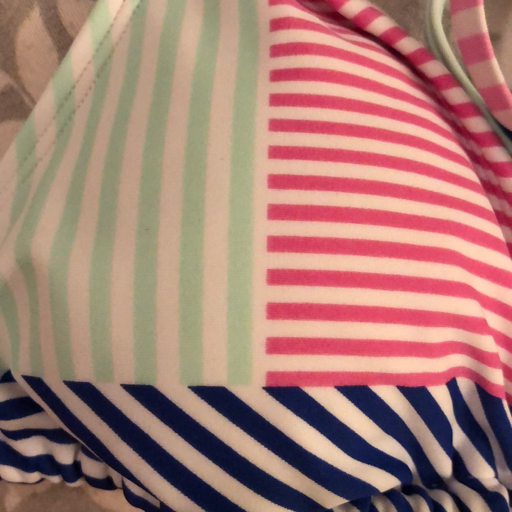triangle top! - Picture 3 of 3